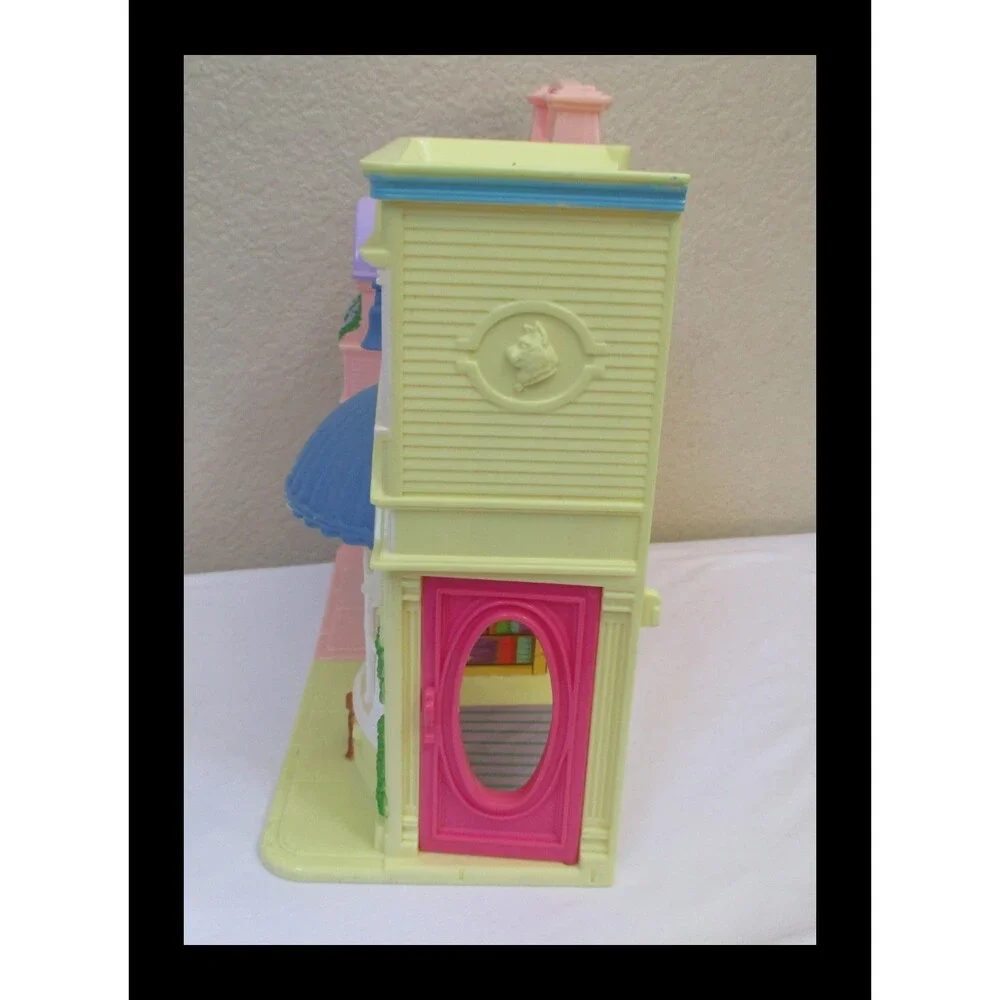 2001 Mattel Fisher Price Sweet Streets Pet Shop Beauty Salon Doll House Only